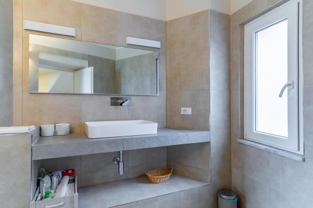 Comfy & Roomy Apt - View On The Ligurian Hills! Веццано-Лигуре Экстерьер фото